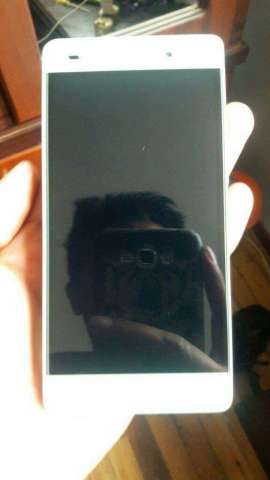 Huawei P8 Lite Huawei P8 Lite