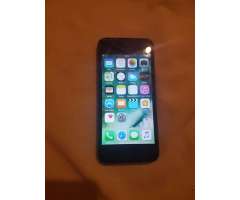 Vendo Un iPhone 5 Color Negro de 16gb Li