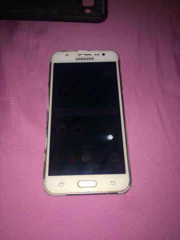 Samsung Galaxy J5 Normal.