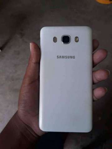 J7 2016 J7 2016