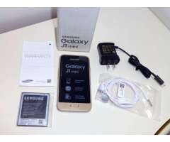 Samsung Galaxy J1 Mini 8gb Celular Dorado Smartphone Libre casi nuevo