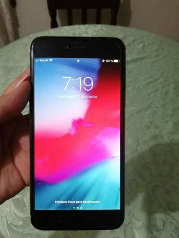 Se Vende iPhone Plus de 16 Gb Dorado Se Vende iPhone Plus de 16 Gb Dorado