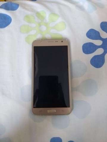 Samsung J7 Dorado Samsung J7 Dorado