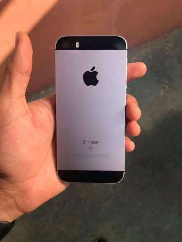 iPhone Se iPhone Se