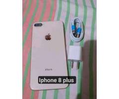 iPhone 8 Plus  64 Gb con Cargador